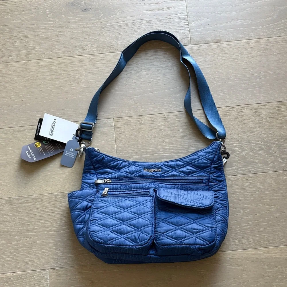 Baggallini Navy Quilted Shoulder Bag - Picture 1 of 6